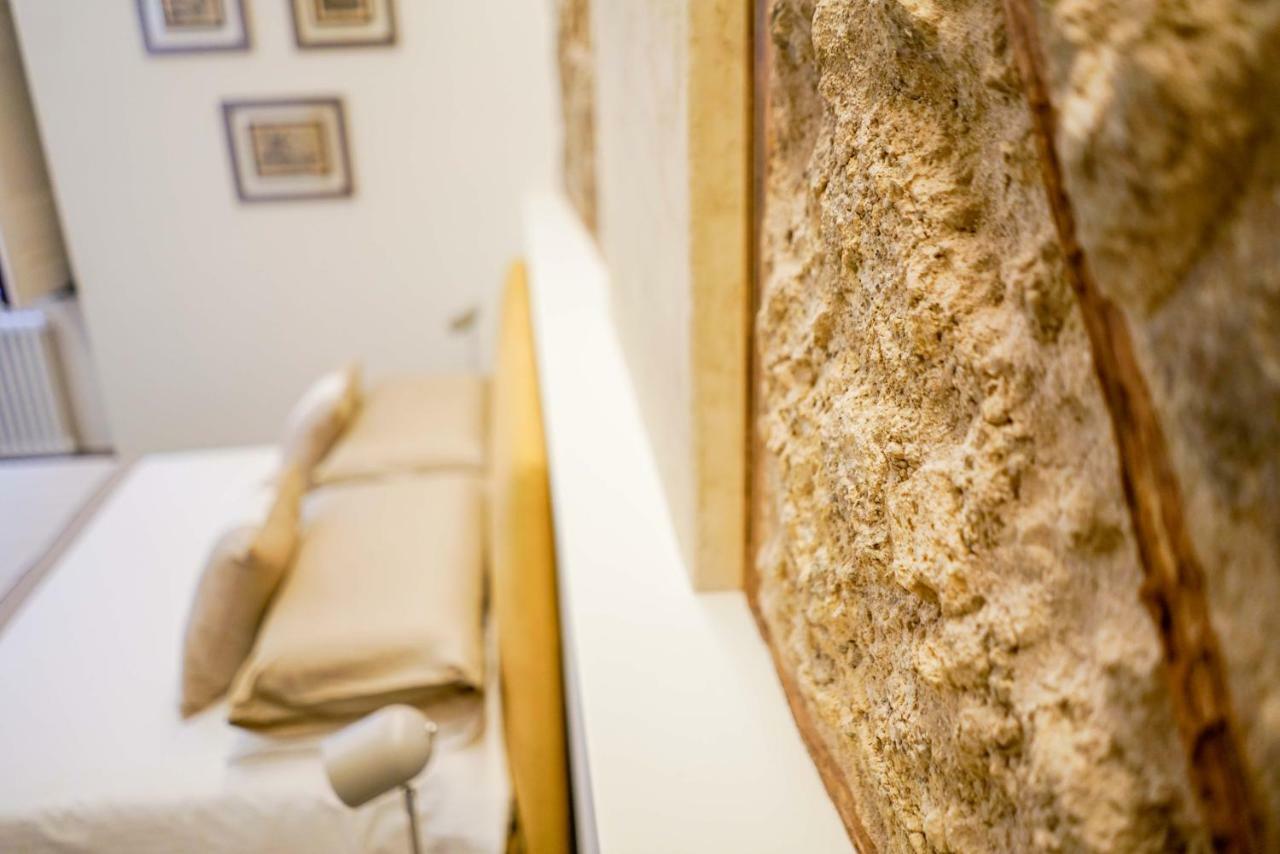 Palazzo Toledano Bed & Breakfast Наполи Екстериор снимка